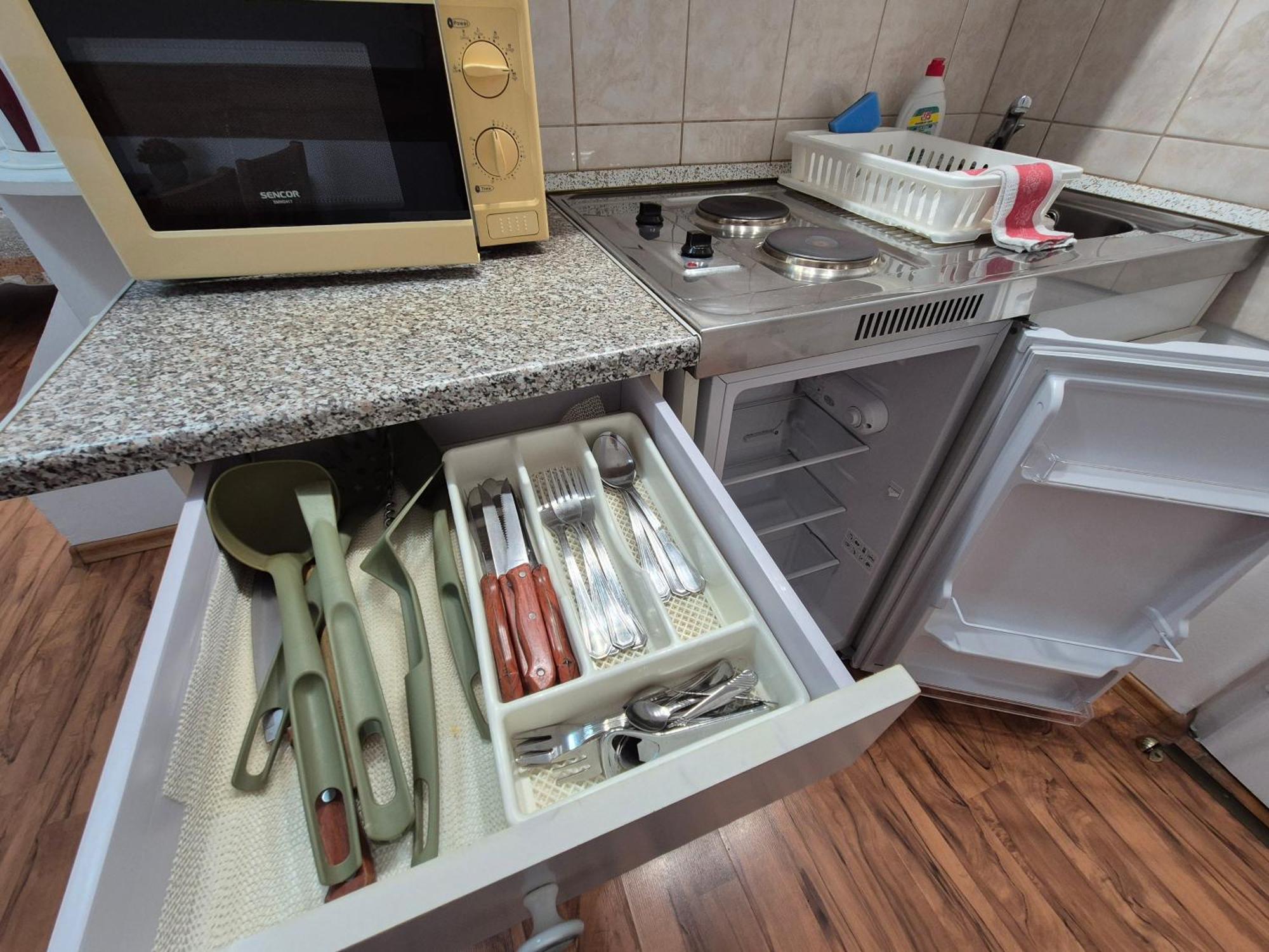 Roxanna Apartman Gyula Bagian luar foto