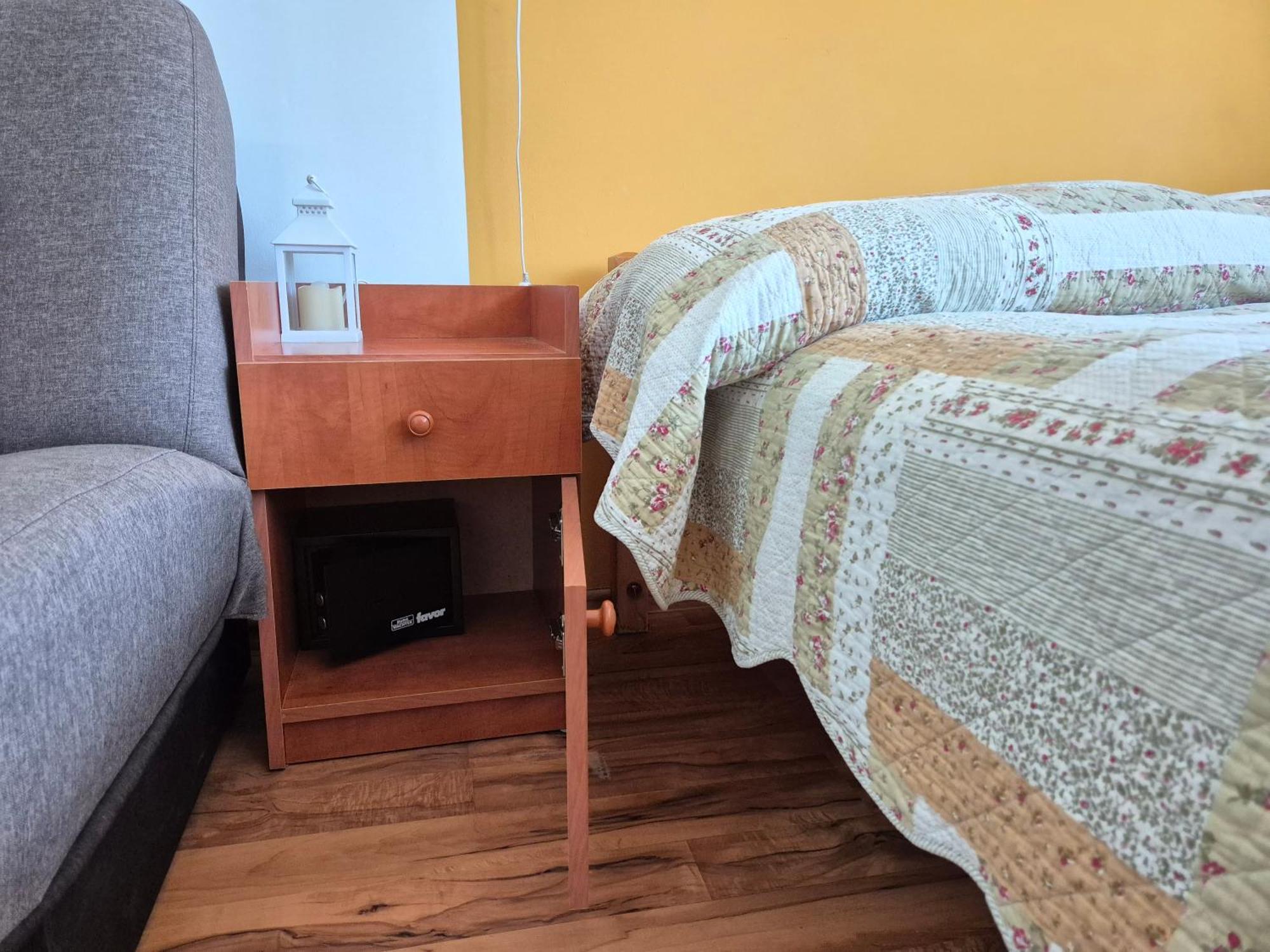 Roxanna Apartman Gyula Bagian luar foto